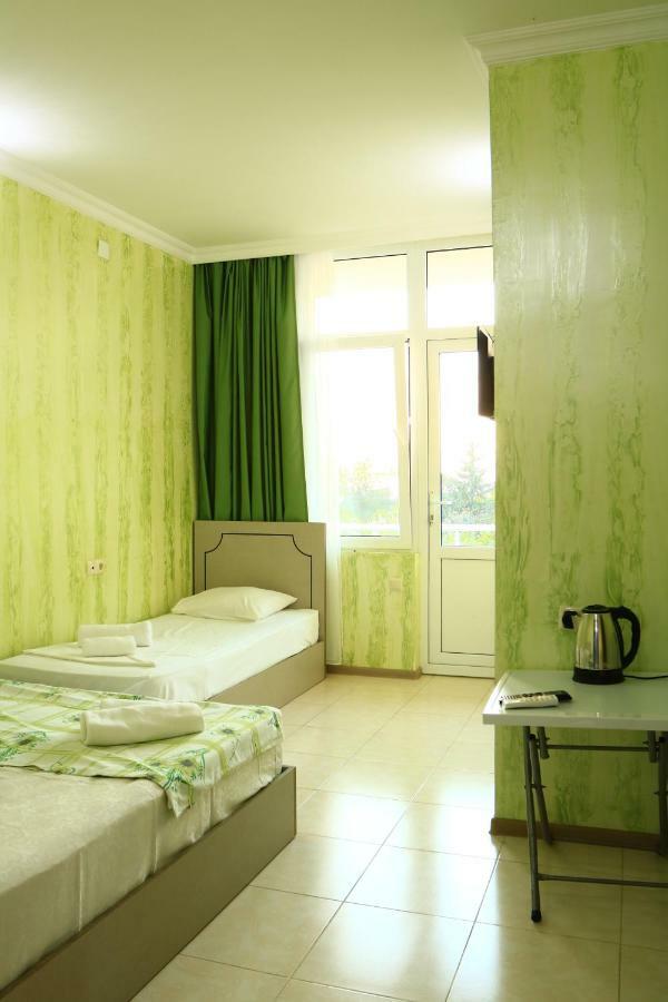 Rainbow Rooms Apart Hotel Makhinjauri Exterior foto