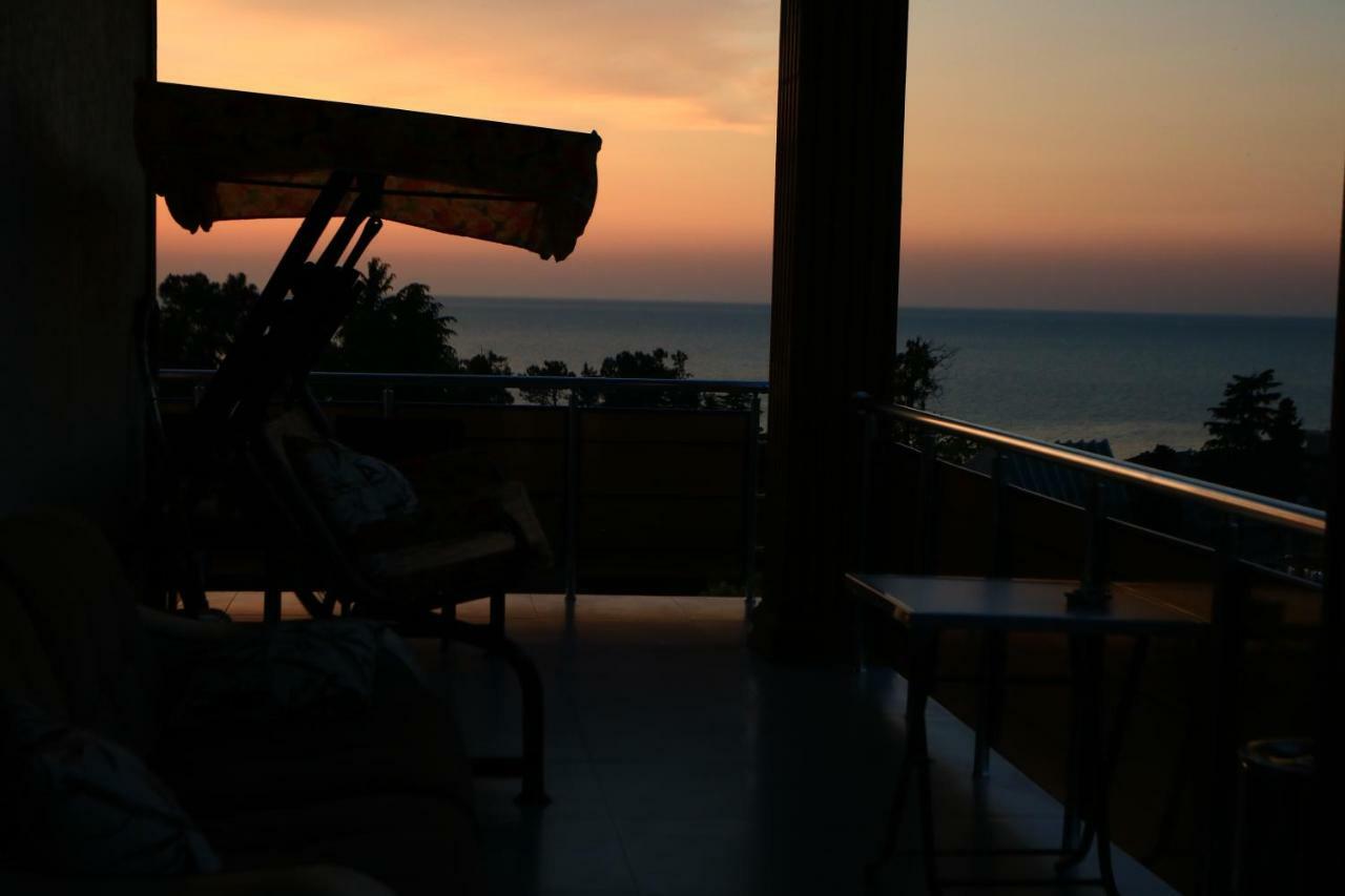 Rainbow Rooms Apart Hotel Makhinjauri Exterior foto