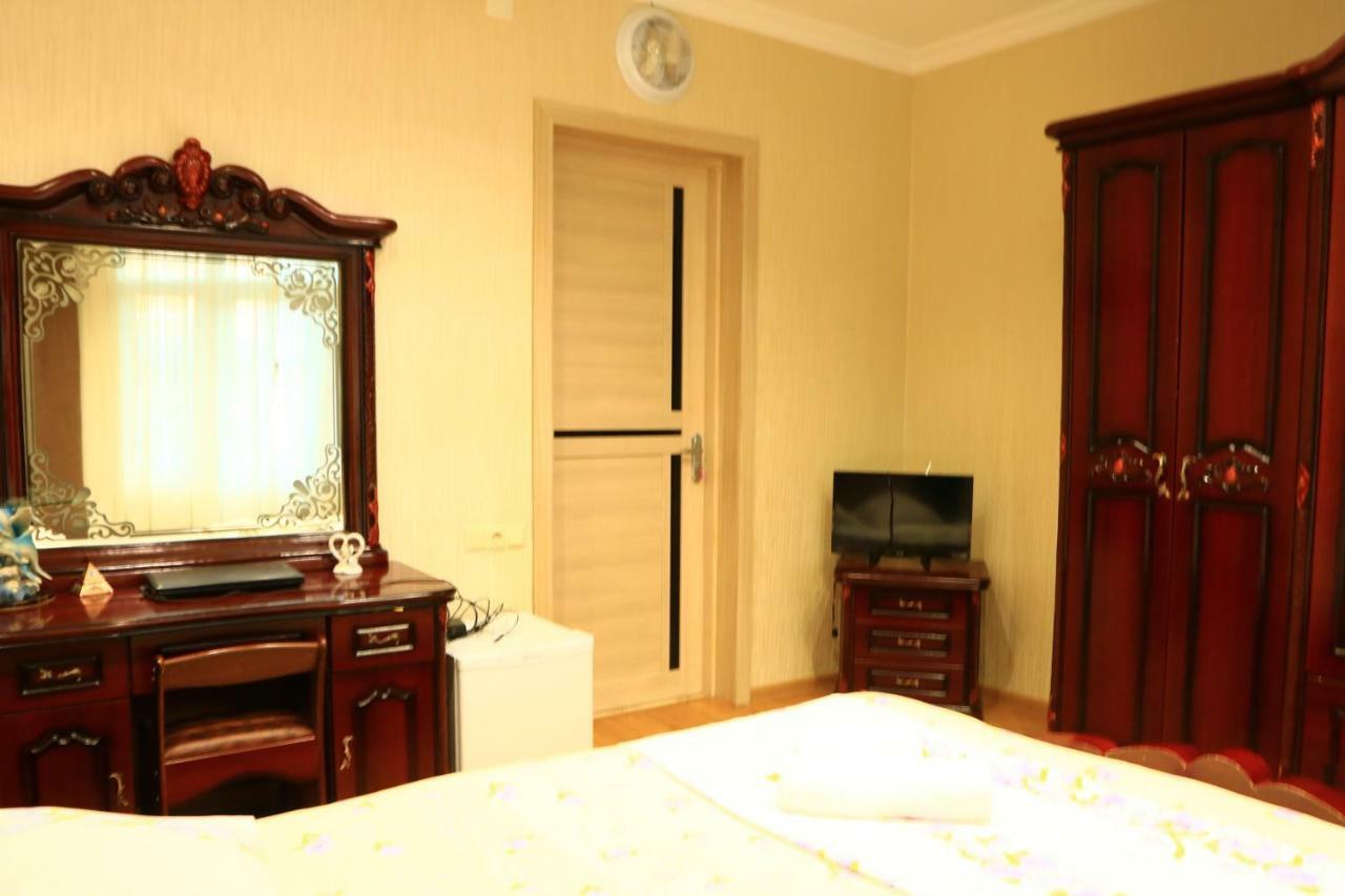 Rainbow Rooms Apart Hotel Makhinjauri Exterior foto